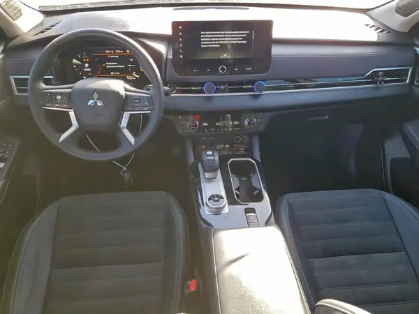 JA4J3VA89SZ014372 2025 MITSUBISHI OUTLANDER - Image 8
