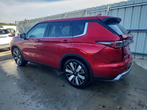 JA4J3VA89SZ028045 2025 MITSUBISHI OUTLANDER - Image 2