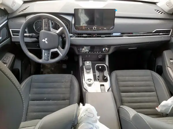 JA4J3VA89SZ029860 2025 MITSUBISHI OUTLANDER - Image 8