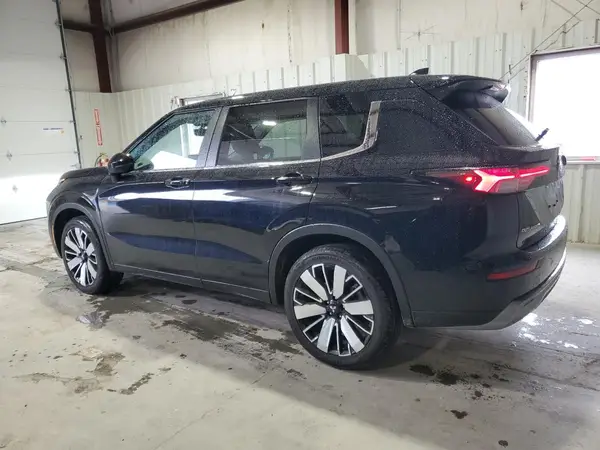 JA4J3VA89SZ045668 2025 MITSUBISHI OUTLANDER - Image 2