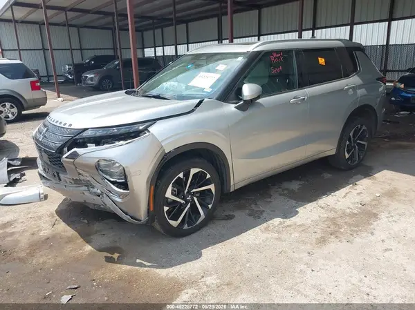JA4J3VA8XPZ053432 2023 MITSUBISHI OUTLANDER - Image 2
