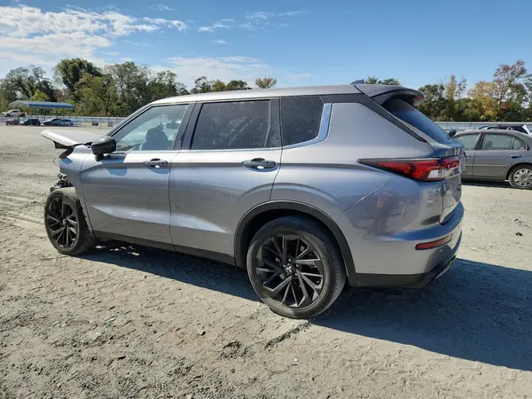 JA4J3VA8XRZ003956 2024 MITSUBISHI OUTLANDER - Image 2