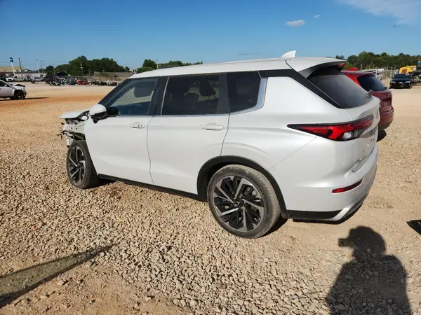 JA4J3VA8XRZ014293 2024 MITSUBISHI OUTLANDER - Image 2