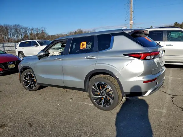 JA4J3VA8XRZ025102 2024 MITSUBISHI OUTLANDER - Image 2