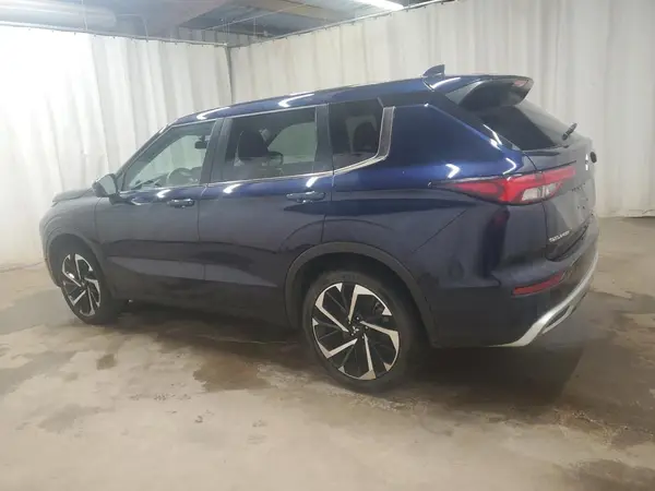 JA4J3VA8XRZ044801 2024 MITSUBISHI OUTLANDER - Image 2
