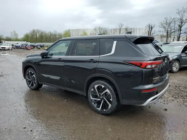 JA4J3VA8XRZ066989 2024 MITSUBISHI OUTLANDER - Image 2