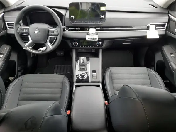 JA4J3VA8XRZ066989 2024 MITSUBISHI OUTLANDER - Image 8