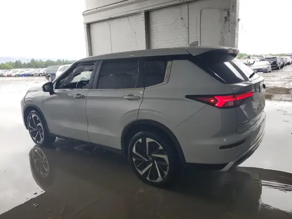 JA4J3VA8XRZ074770 2024 MITSUBISHI OUTLANDER - Image 2
