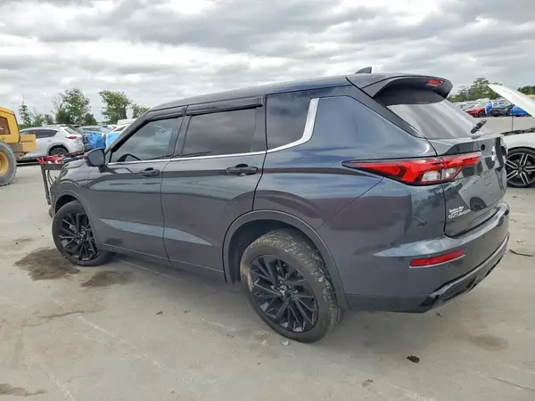 JA4J3VA8XRZ075868 2024 MITSUBISHI OUTLANDER - Image 2