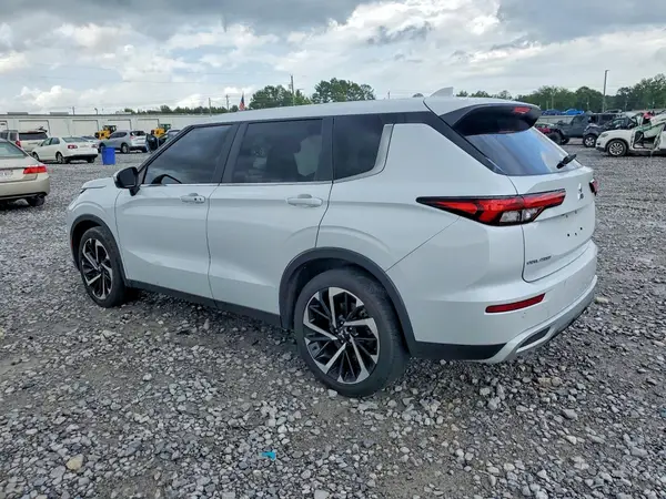 JA4J3VA8XRZ076874 2024 MITSUBISHI OUTLANDER - Image 2