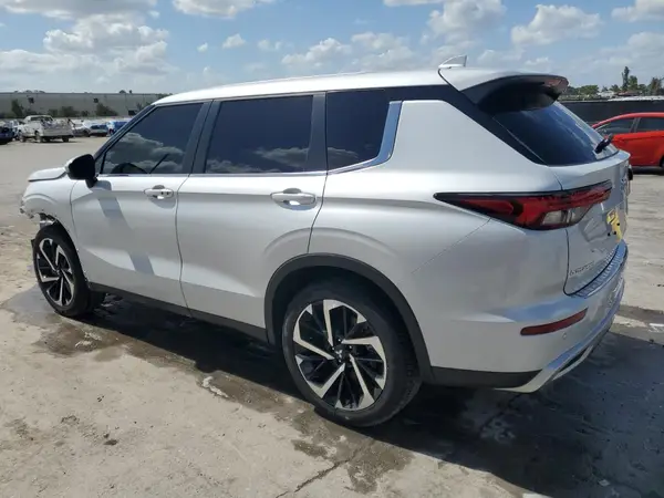 JA4J3VA8XRZ081542 2024 MITSUBISHI OUTLANDER - Image 2