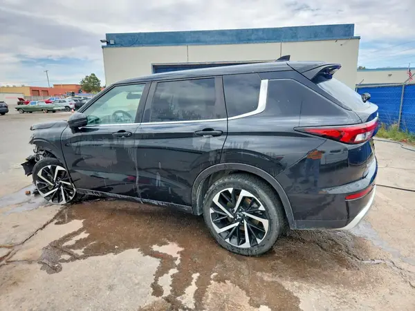 JA4J3VA8XRZ081797 2024 MITSUBISHI OUTLANDER - Image 2
