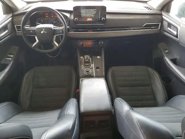 JA4J3VA8XRZ081797 2024 MITSUBISHI OUTLANDER - Image 8