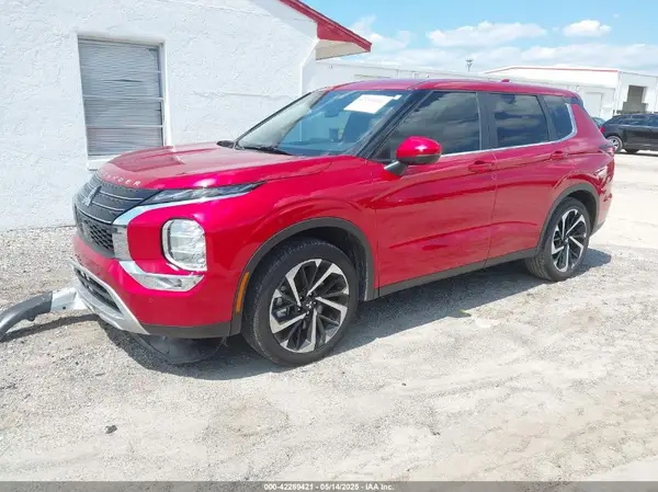 JA4J3VA8XRZ085123 2024 MITSUBISHI OUTLANDER - Image 2