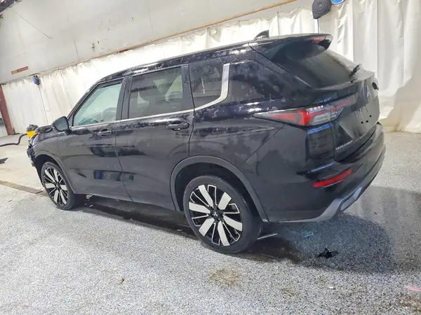 JA4J3VA8XSZ014283 2025 MITSUBISHI OUTLANDER - Image 2