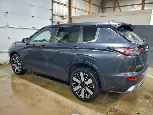 JA4J3VA8XSZ045632 2025 MITSUBISHI OUTLANDER - Image 2