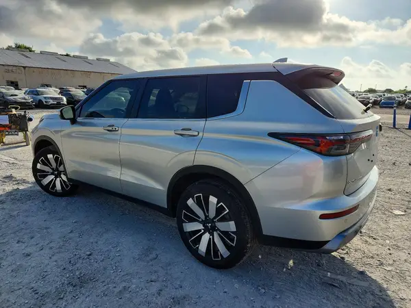 JA4J3VAB4TZ008573 2026 MITSUBISHI OUTLANDER - Image 2