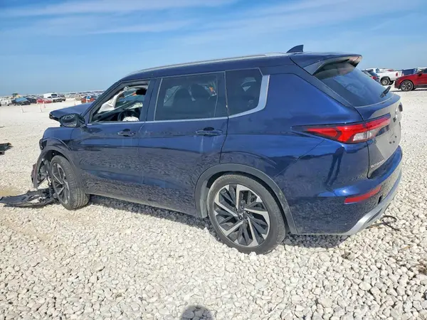 JA4J3WA81RZ079247 2024 MITSUBISHI OUTLANDER - Image 2