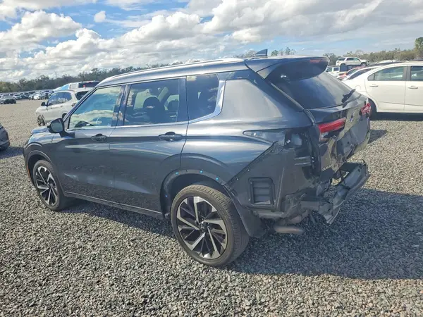 JA4J3WA84RZ064080 2024 MITSUBISHI OUTLANDER - Image 2