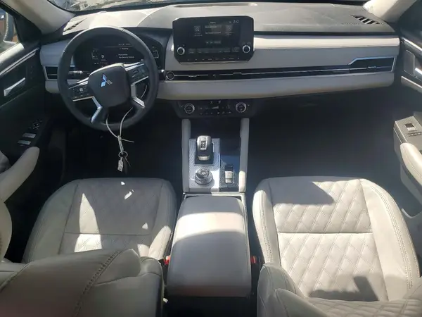 JA4J3WA84RZ064080 2024 MITSUBISHI OUTLANDER - Image 8