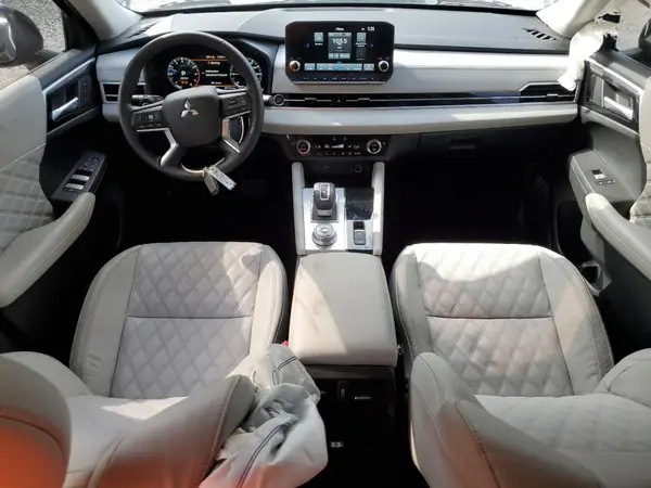 JA4J3WA85RZ086282 2024 MITSUBISHI OUTLANDER - Image 8