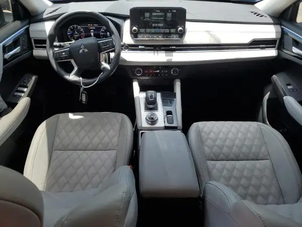 JA4J3WA86RZ029153 2024 MITSUBISHI OUTLANDER - Image 8
