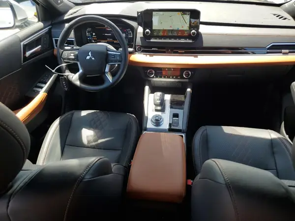 JA4J3WA87RZ034474 2024 MITSUBISHI OUTLANDER - Image 8
