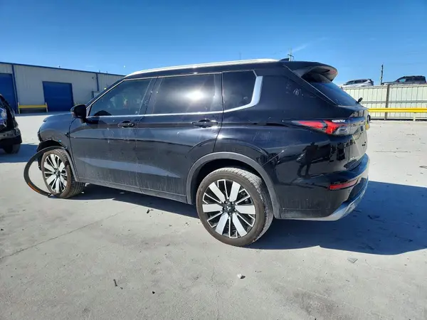 JA4J3WA88SZ055534 2025 MITSUBISHI OUTLANDER - Image 2