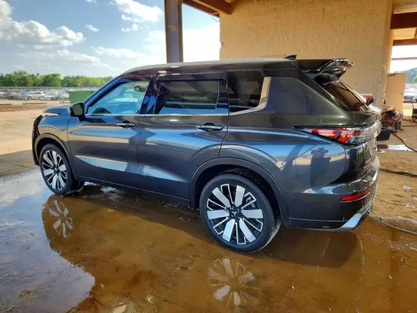 JA4J3WA89SZ014829 2025 MITSUBISHI OUTLANDER - Image 2