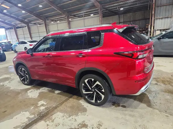 JA4J3WA8XRZ072104 2024 MITSUBISHI OUTLANDER - Image 2