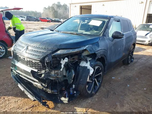 JA4J4TA81NZ013965 2022 MITSUBISHI OUTLANDER - Image 2