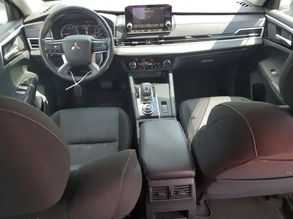 JA4J4TA81PZ007845 2023 MITSUBISHI OUTLANDER - Image 8
