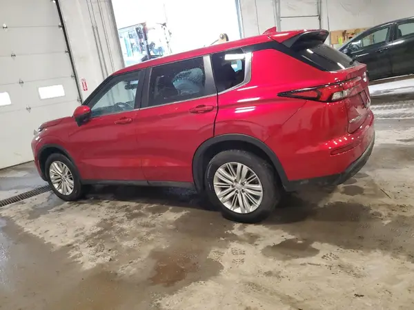 JA4J4TA82NZ034047 2022 MITSUBISHI OUTLANDER - Image 2