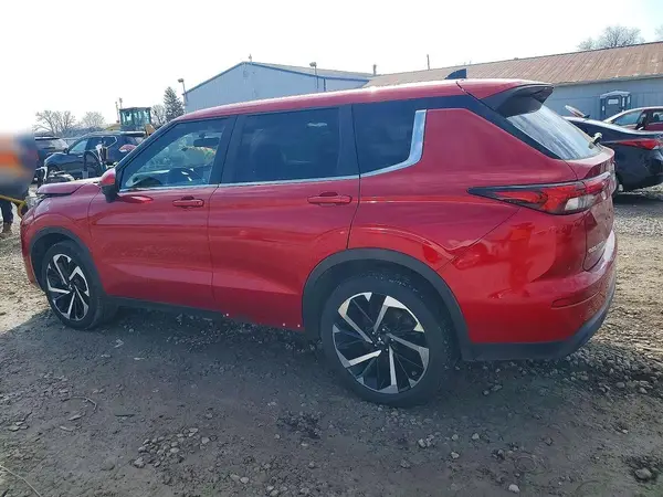 JA4J4TA82NZ035943 2022 MITSUBISHI OUTLANDER - Image 2
