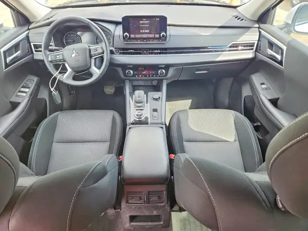 JA4J4TA82NZ041595 2022 MITSUBISHI OUTLANDER - Image 8