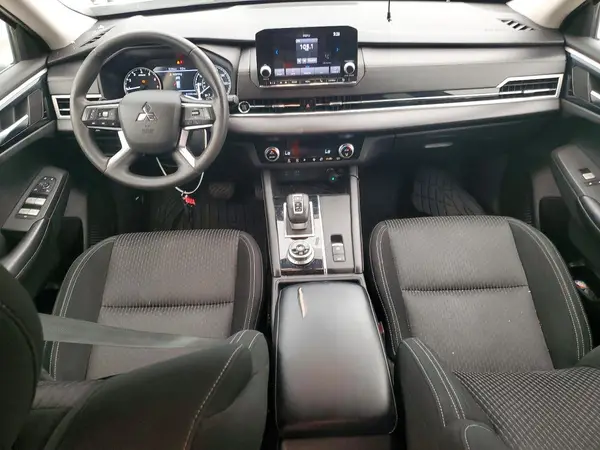 JA4J4TA82NZ047901 2022 MITSUBISHI OUTLANDER - Image 8