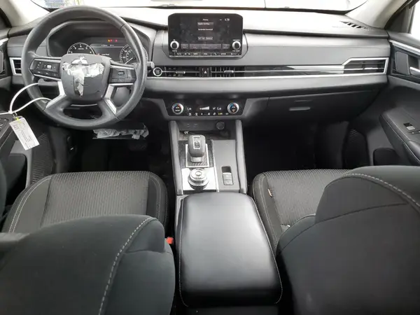 JA4J4TA82PZ007689 2023 MITSUBISHI OUTLANDER - Image 8