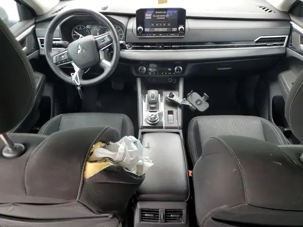 JA4J4TA83NZ013806 2022 MITSUBISHI OUTLANDER - Image 8