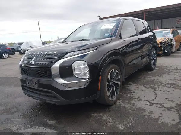JA4J4TA83NZ015541 2022 MITSUBISHI OUTLANDER - Image 2