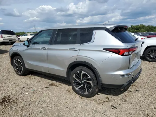 JA4J4TA83NZ015913 2022 MITSUBISHI OUTLANDER - Image 2