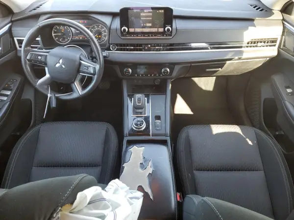 JA4J4TA83NZ041556 2022 MITSUBISHI OUTLANDER - Image 8