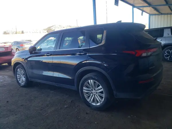 JA4J4TA83PZ010438 2023 MITSUBISHI OUTLANDER - Image 2