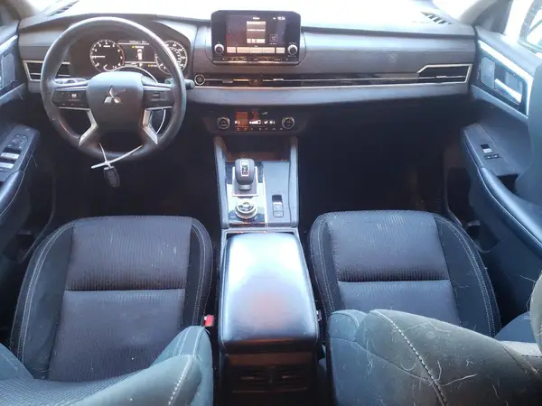 JA4J4TA83PZ010438 2023 MITSUBISHI OUTLANDER - Image 8