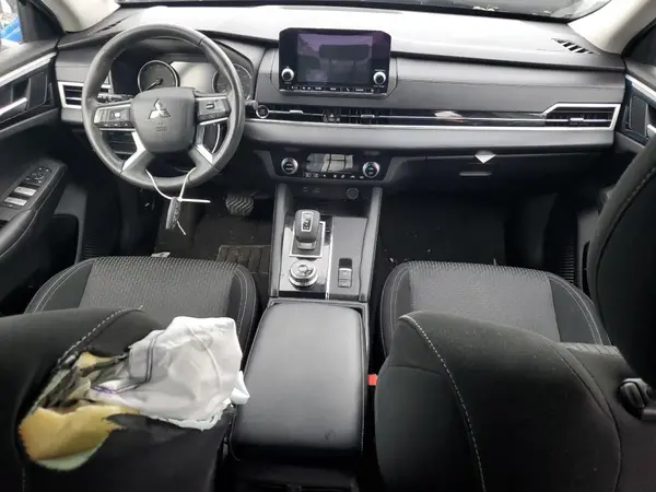 JA4J4TA85NZ072260 2022 MITSUBISHI OUTLANDER - Image 8