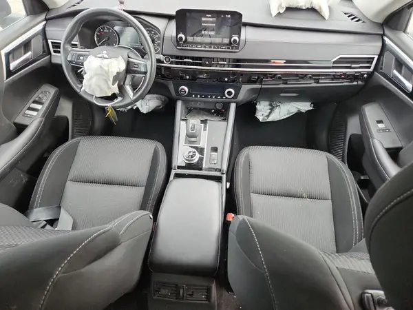 JA4J4TA86PZ007582 2023 MITSUBISHI OUTLANDER - Image 8