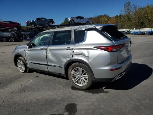 JA4J4TA87NZ086614 2022 MITSUBISHI OUTLANDER - Image 2