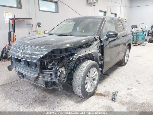 JA4J4TA87NZ610618 2022 MITSUBISHI OUTLANDER - Image 2