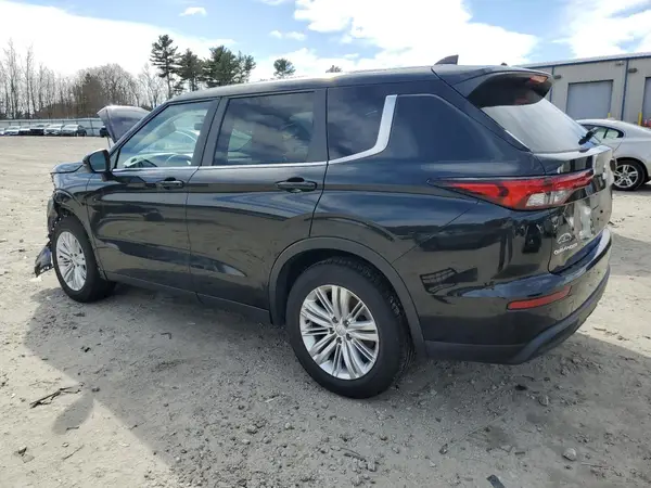 JA4J4TA88NZ016121 2022 MITSUBISHI OUTLANDER - Image 2