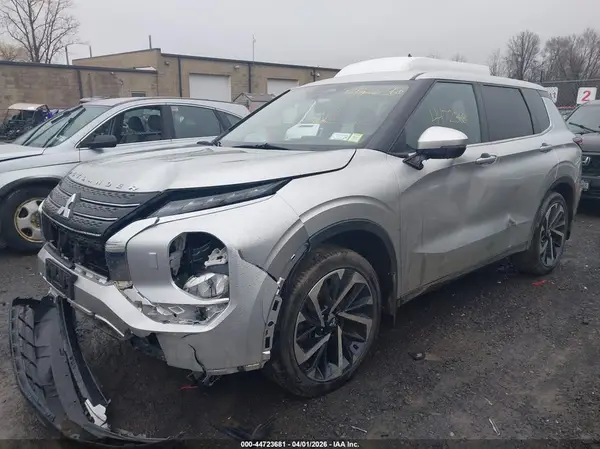 JA4J4TA88NZ019049 2022 MITSUBISHI OUTLANDER - Image 2