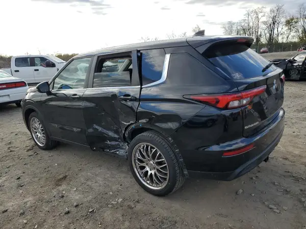 JA4J4TA88NZ032545 2022 MITSUBISHI OUTLANDER - Image 2